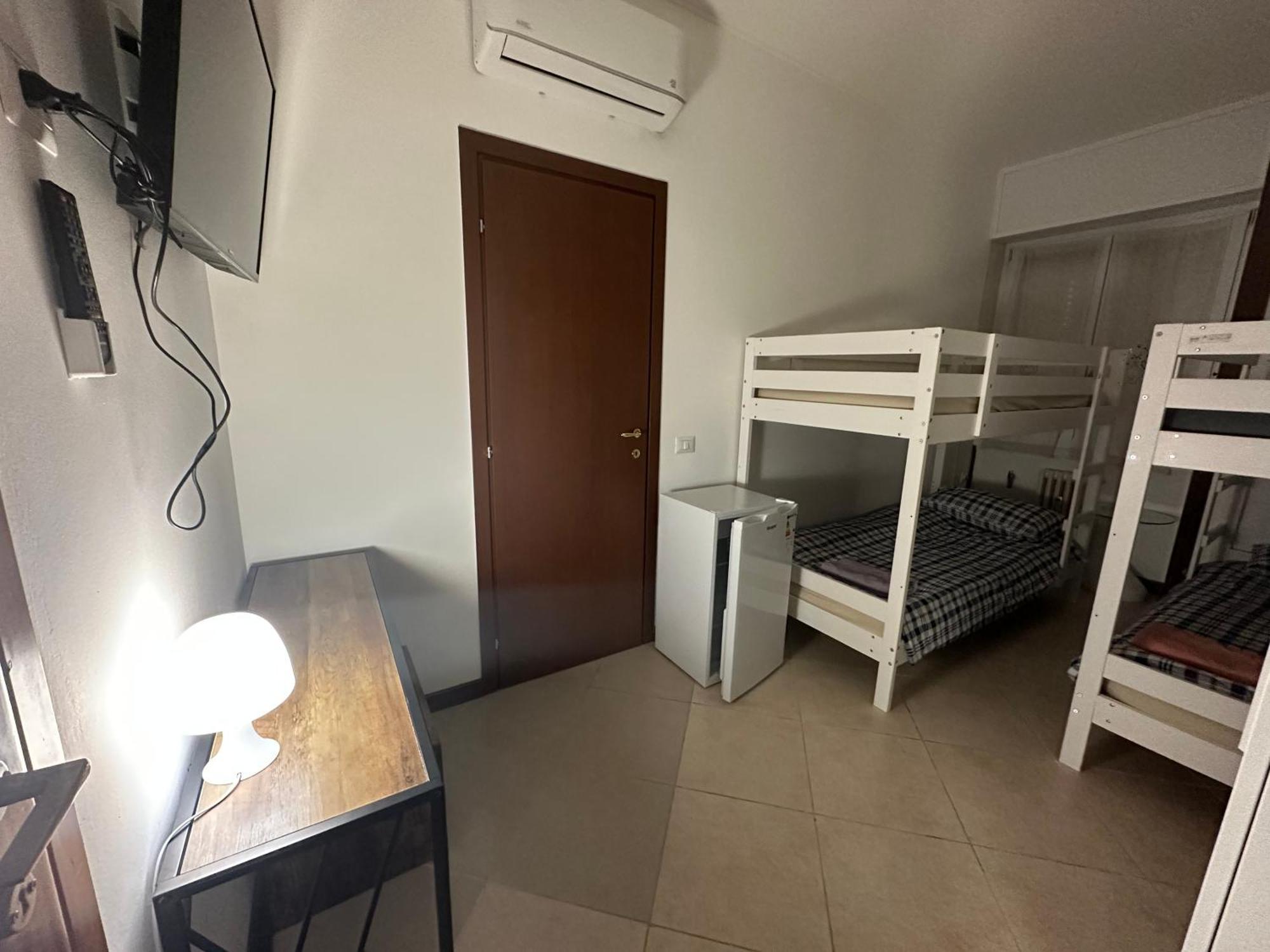 Gigli, Rooms Con Cucina In Comune E Terrazza Milano Dış mekan fotoğraf