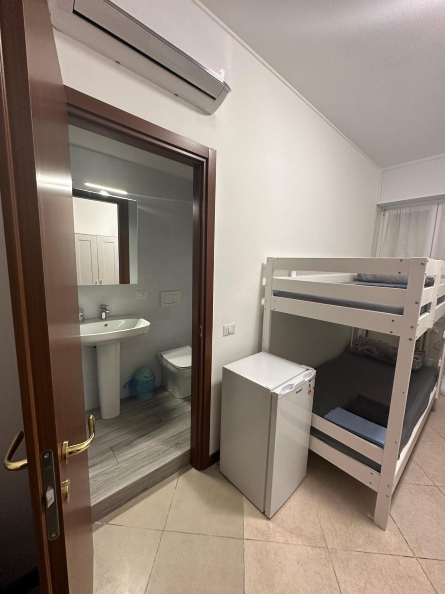 Gigli, Rooms Con Cucina In Comune E Terrazza Milano Dış mekan fotoğraf